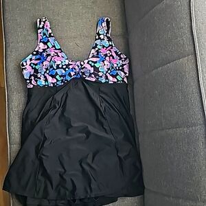 WOMENS PLUS SWIMSUIT swim dress. Size 18. Swimsuits for All NWOT